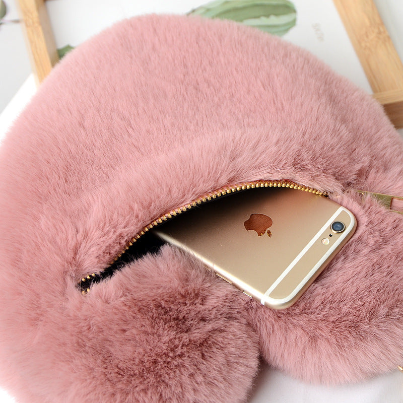 Heart-shaped bag shoulder chain bag
