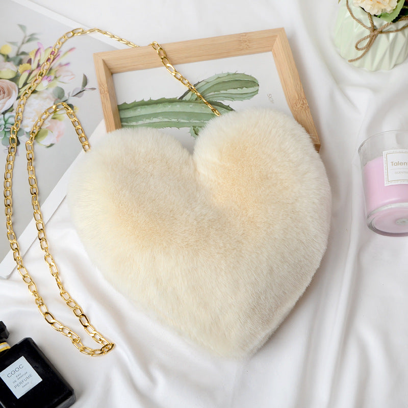 Heart-shaped bag shoulder chain bag