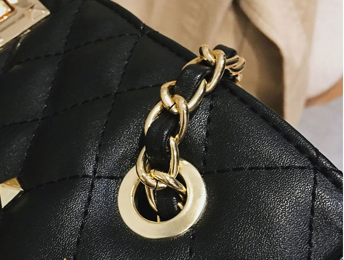 Rhombus chain shoulder bag
