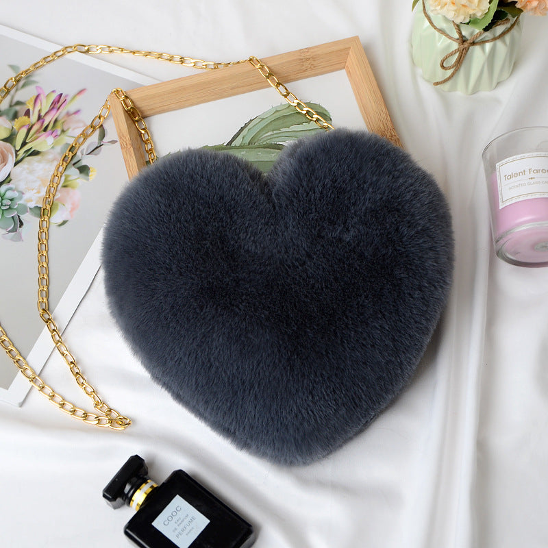 Heart-shaped bag shoulder chain bag