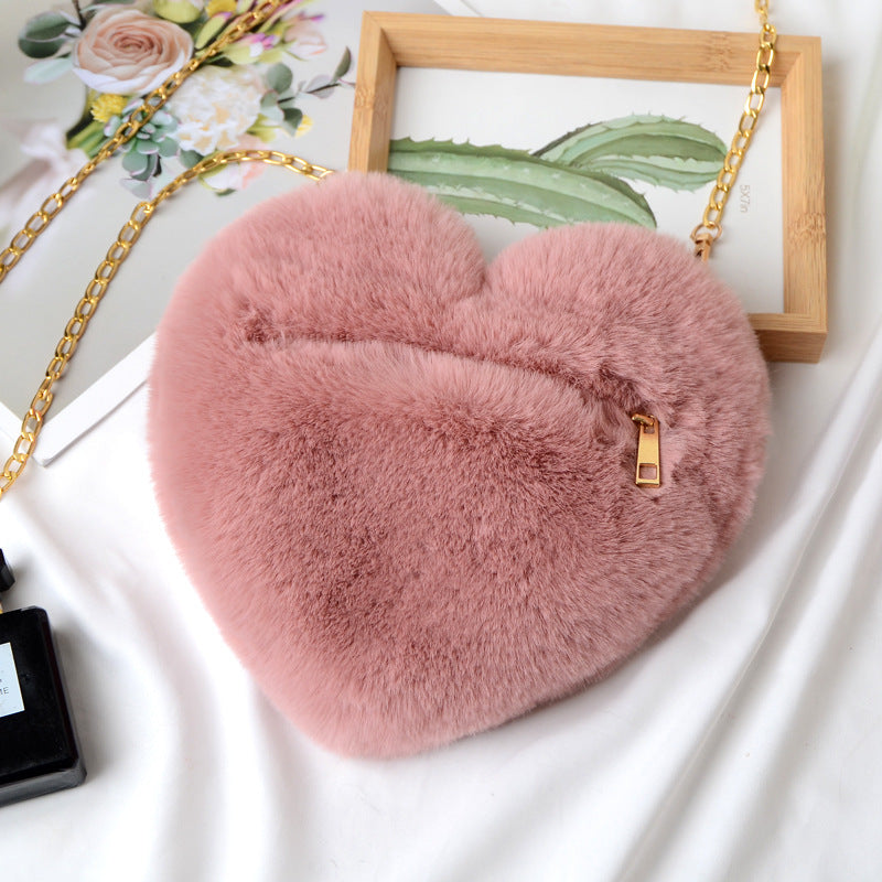 Heart-shaped bag shoulder chain bag