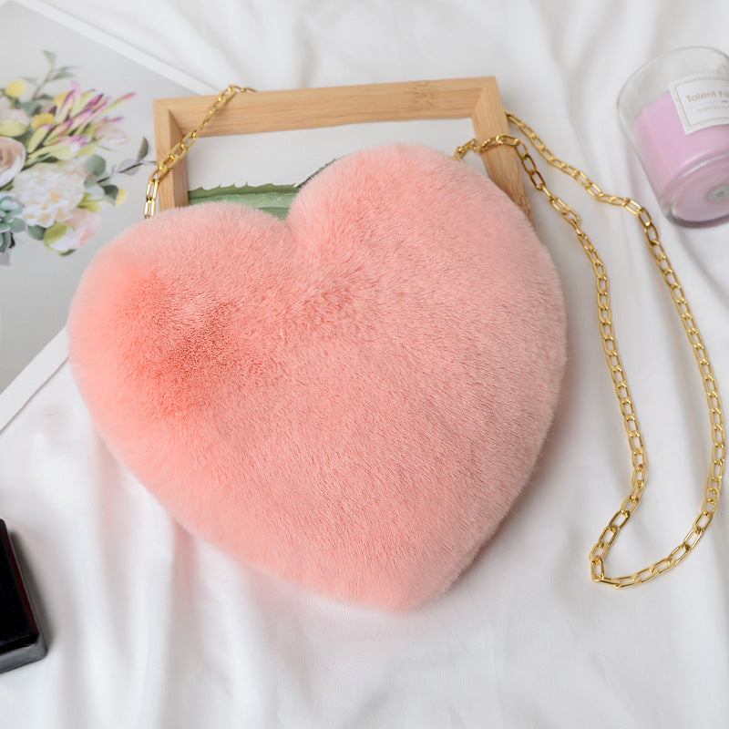 Heart-shaped bag shoulder chain bag