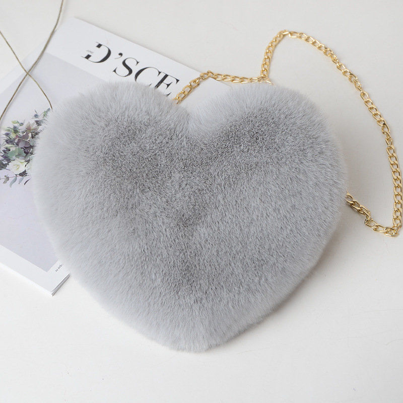 Heart-shaped bag shoulder chain bag